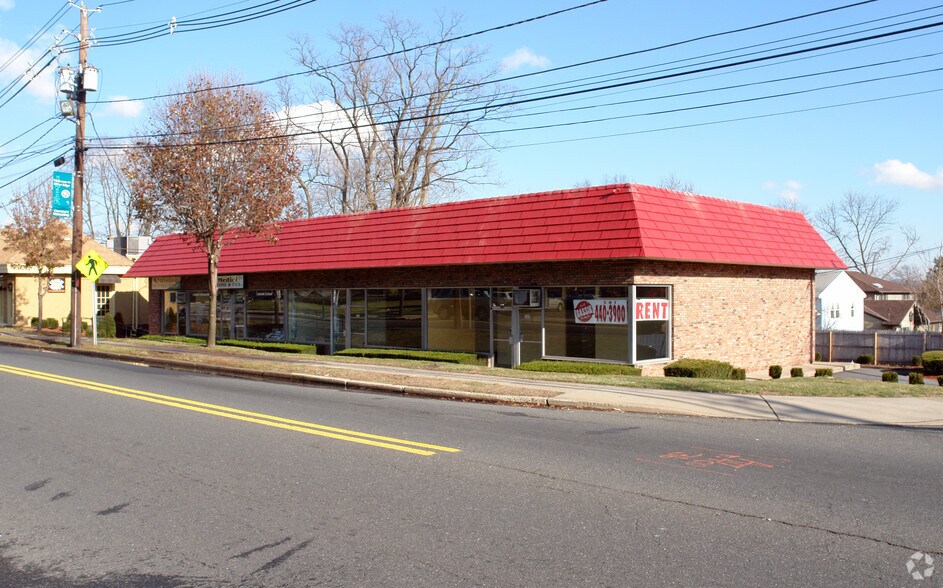 Primary Photo Of 960-964 Kinderkamack Rd, River Edge Storefront Retail Office For Lease