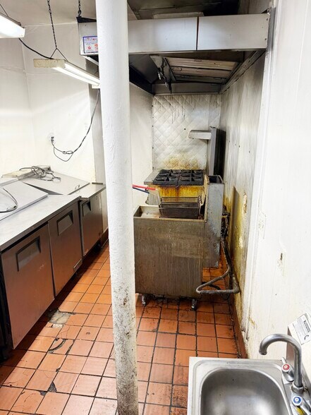 More Photos Of 3748 San Pablo Dam Rd, El Sobrante Restaurant For Lease