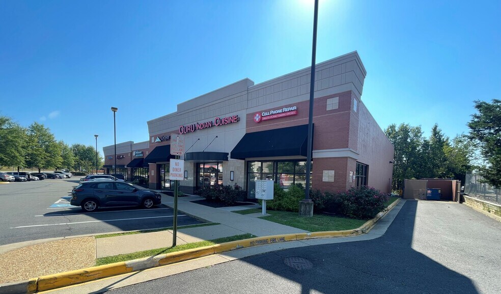 Primary Photo Of 3120-3140 Cowan Blvd, Fredericksburg Storefront For Lease