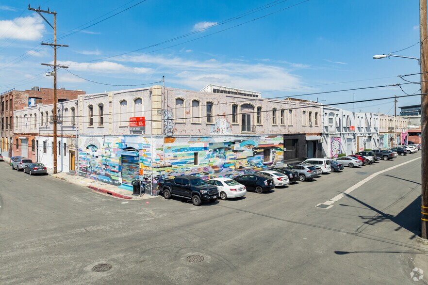 More Photos Of 1101-1135 E 5th St, Los Angeles Warehouse For Lease