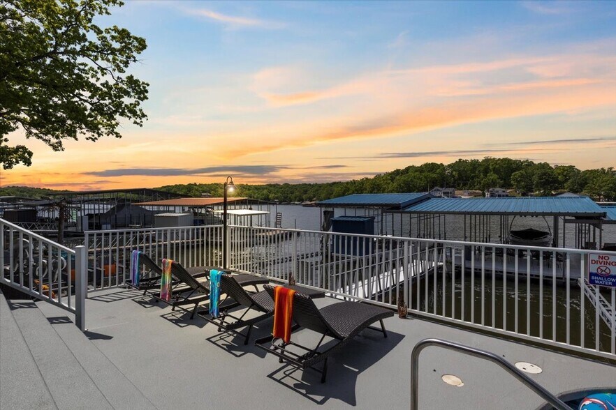 More Photos Of 415 Gardenia Cir, Sunrise Beach Hospitality For Sale