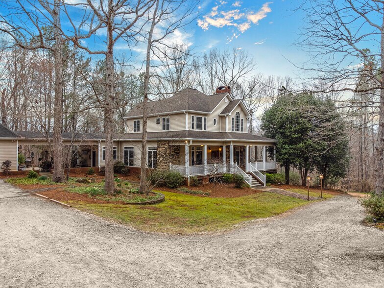 More Photos Of 734 Fincher Rd, Covington Flex For Sale