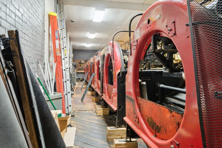 More Photos Of 142 N Saginaw St, Chesaning Bowling Alley For Sale