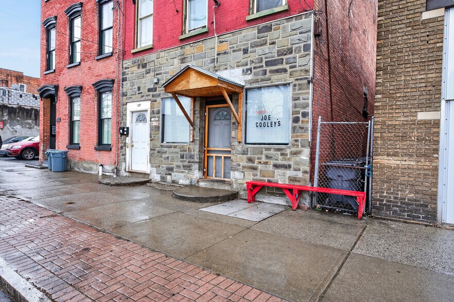 More Photos Of 427 S Pearl St, Albany Storefront Retail Residential For Sale
