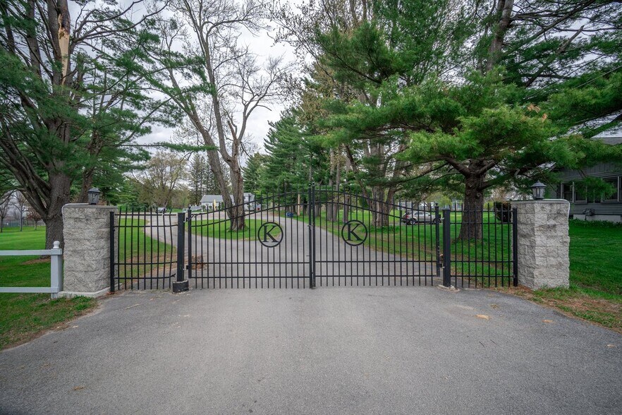 More Photos Of 301 N Kingsboro Ave, Gloversville Golf Course Driving Range For Sale