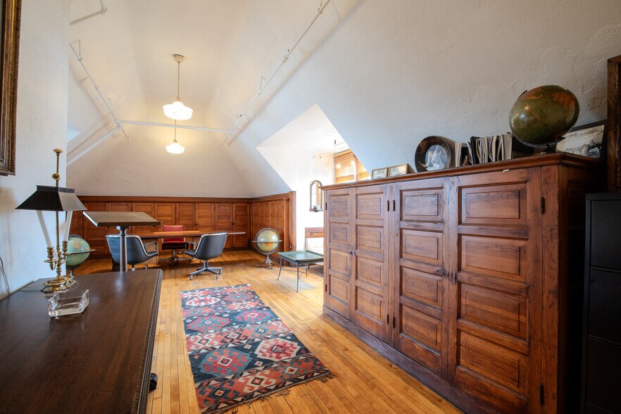 More Photos Of 4403 St Clair Ave, Cleveland Coworking Space