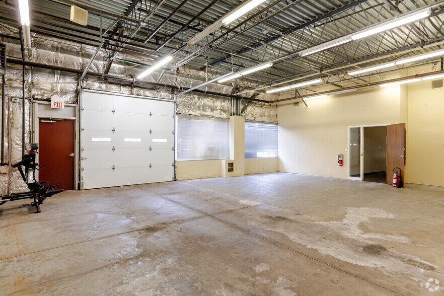 More Photos Of 1715-1785 Winnetka Cir, Rolling Meadows Unknown For Sale