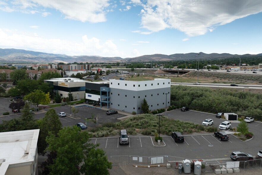 More Photos Of 515 Double Eagle Ct, Reno Office For Lease