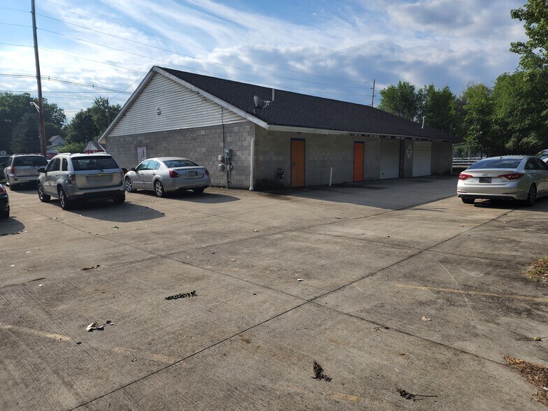 More Photos Of 2575 S High St, Columbus Auto Repair For Sale