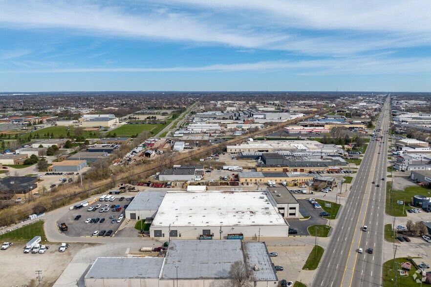 More Photos Of 27733 Groesbeck Hwy, Roseville Warehouse For Sale