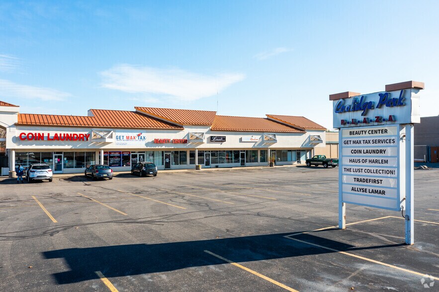 More Photos Of 23100-23200 Coolidge Hwy, Oak Park Unknown For Lease