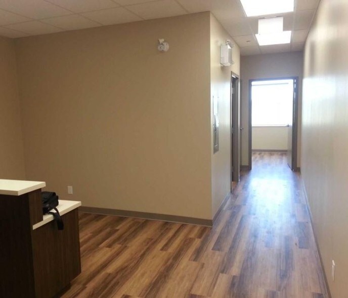 More Photos Of 3075 Hospital Gate, Oakville Medical For Lease