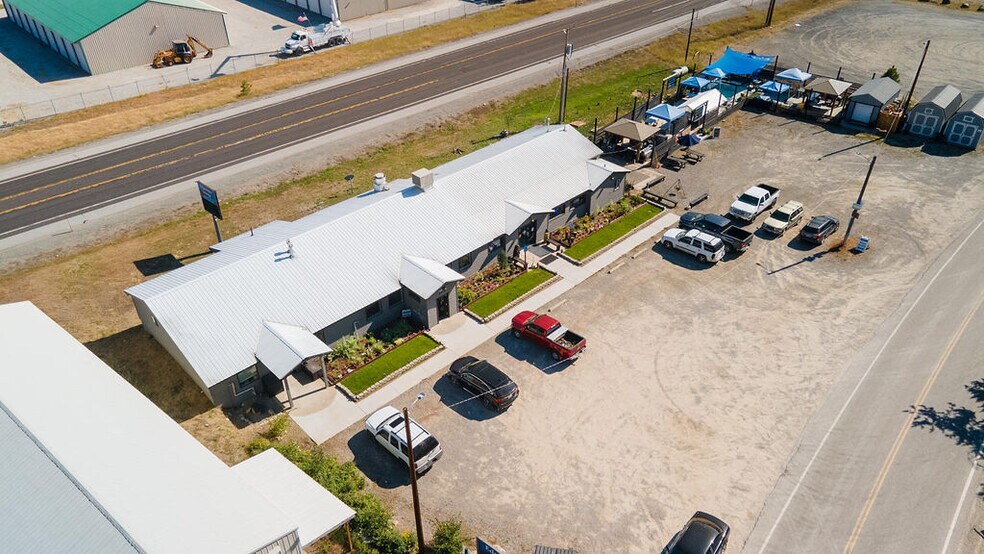 More Photos Of 802 S Shore Diamond Lake Rd, Newport Restaurant For Sale