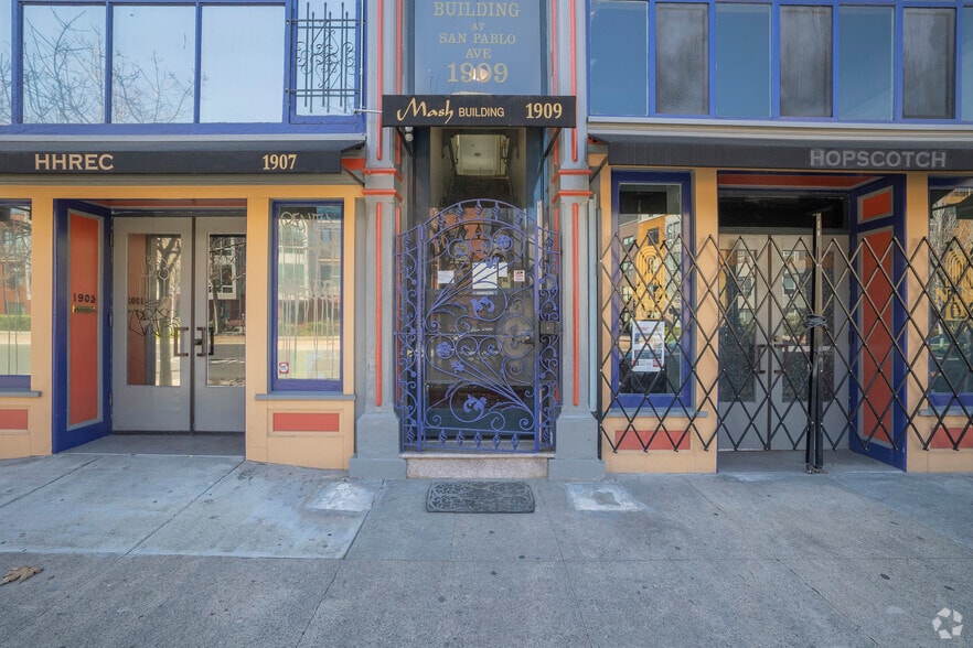 More Photos Of 1901-1915 San Pablo Ave, Oakland Storefront Retail Office For Lease