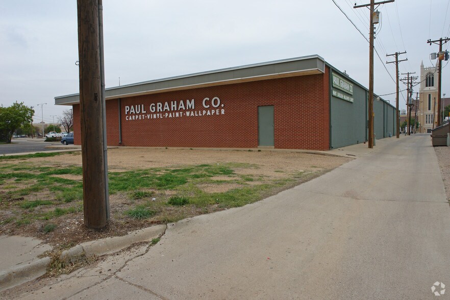 More Photos Of 1415 Avenue N, Lubbock Freestanding For Sale