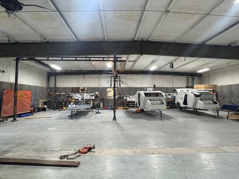 More Photos Of 627 S Main St, Coalville Auto Dealership For Sale