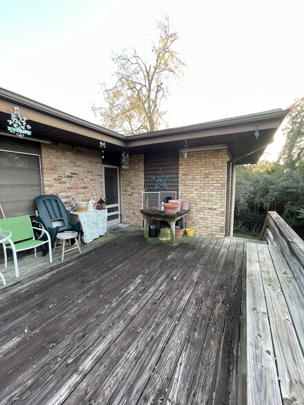 More Photos Of 24 Daytona ln, Normangee Multifamily For Sale