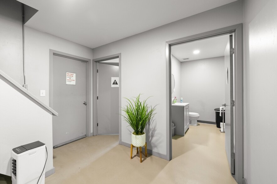 More Photos Of 14450-144470 Walnut Grove- Thornton Rd, Walnut Grove Industrial For Sale