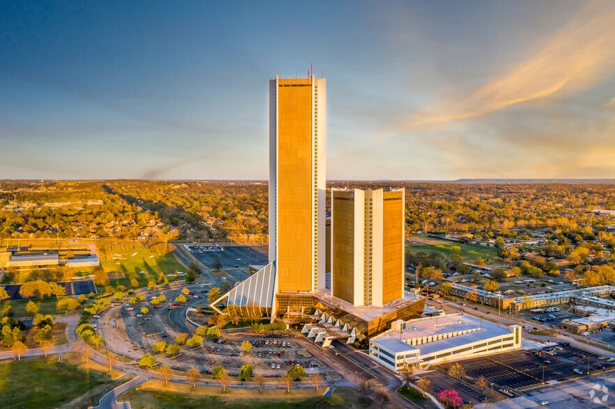 More Photos Of 2408-2488 E 81st St, Tulsa Medical For Lease