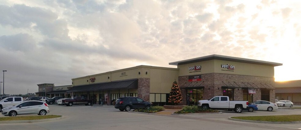 Primary Photo Of 1700 Chemin Metairie Pky, Youngsville General Retail For Lease