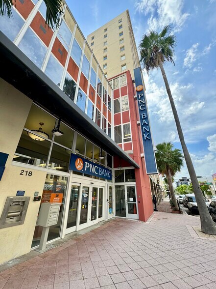 More Photos Of 218 Datura St, West Palm Beach Office For Lease