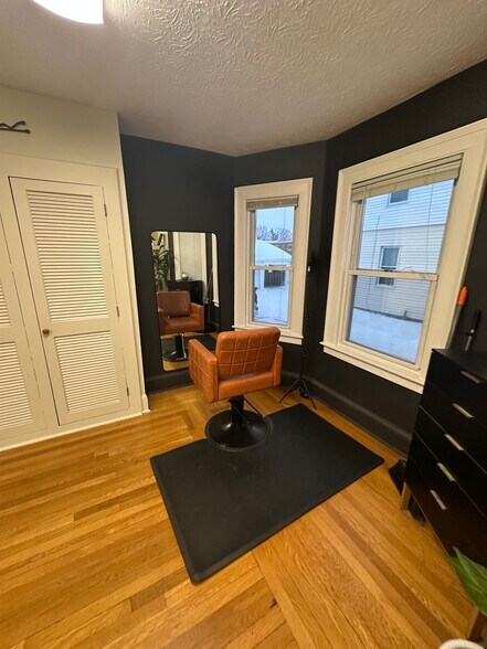 More Photos Of 224 Whiting Ln, West Hartford Office For Lease