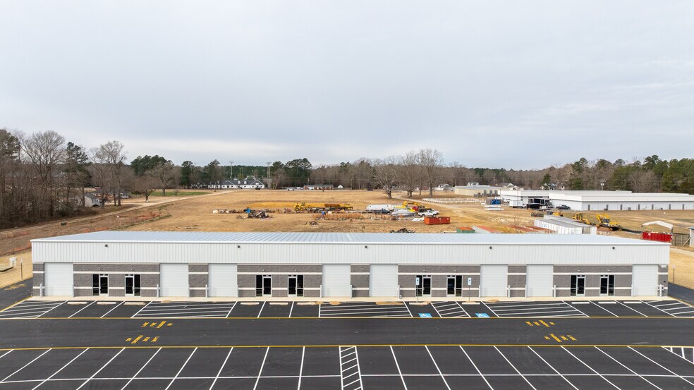 More Photos Of 8145 Pine Ridge Rd, Mechanicsville Flex For Lease