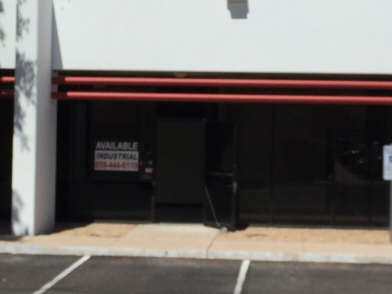 More Photos Of 4822 S 40th St, Phoenix Warehouse For Lease