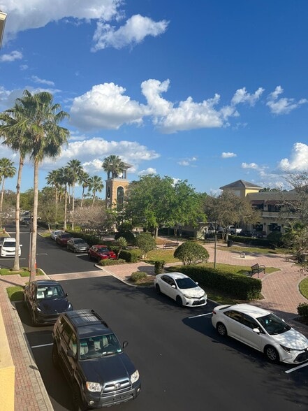 More Photos Of 13538 Village Park Dr, Orlando Office Residential For Lease