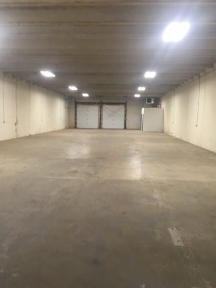 More Photos Of 302-340 E 40th St, Lubbock Unknown For Lease