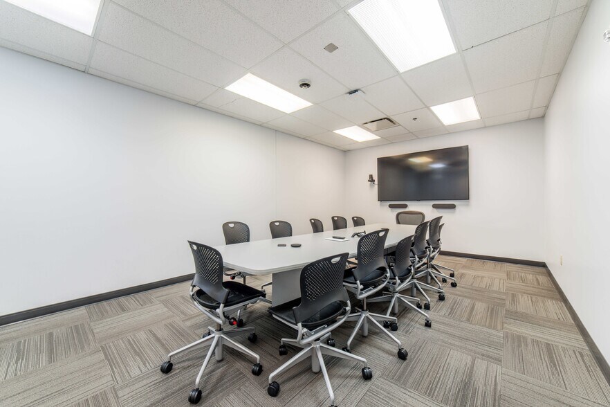 More Photos Of 224 JB Hunt Corporate Dr, Lowell Office For Sale