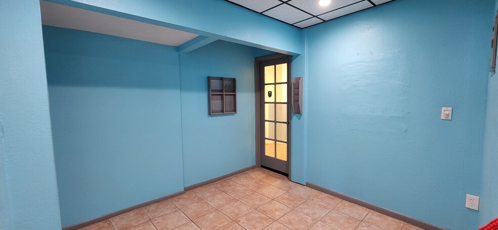 More Photos Of 7800 W Oakland Park Blvd, Sunrise Medical For Sale