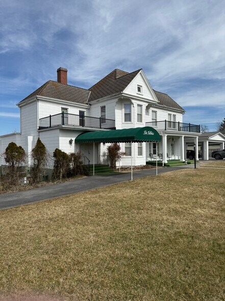More Photos Of 1200 Grove Ave, Radford General Retail For Sale