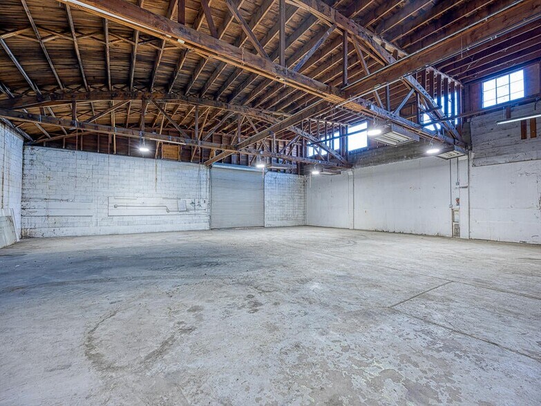 More Photos Of 300 Market St, Klamath Falls Warehouse For Sale