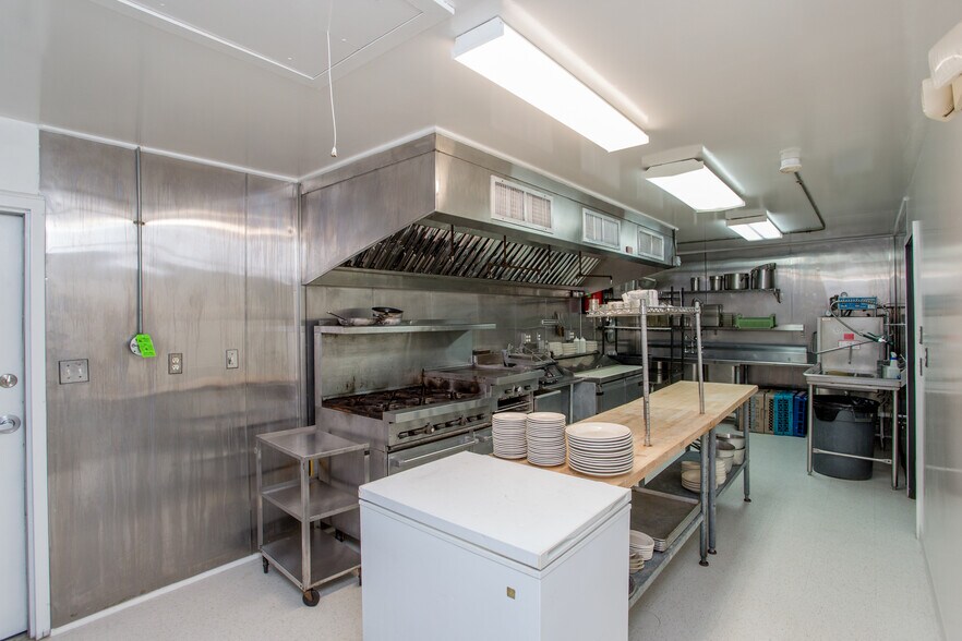 More Photos Of 236 N Union St, Lambertville Restaurant For Sale