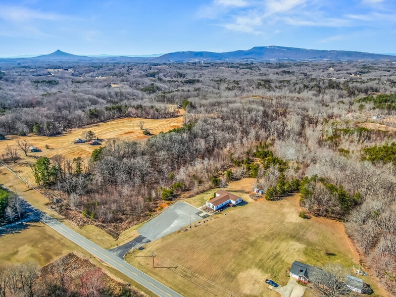 More Photos Of 1255 Mountainview Rd, King Religious Facility For Sale