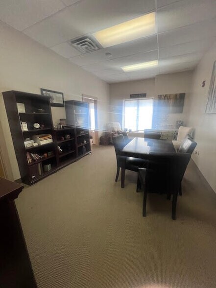 More Photos Of 270 Lake St, Penn Yan Office For Sale