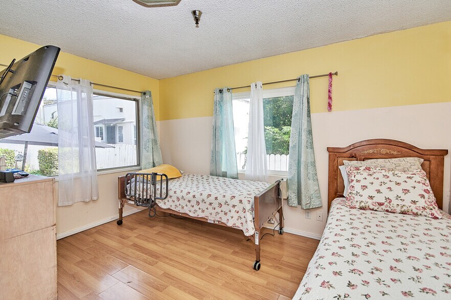 More Photos Of 528 Howard St, Alhambra Assisted Living For Sale