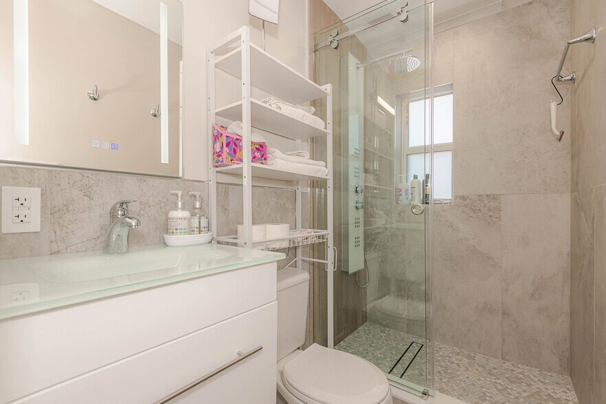 More Photos Of 302 SW 2nd Ave, Dania Beach Multifamily For Sale