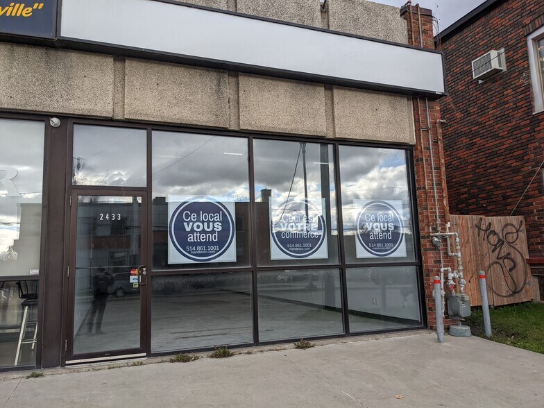 More Photos Of 2433 Rue King O, Sherbrooke Restaurant For Lease