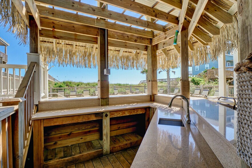 More Photos Of 2068 New River Inlet Rd, North Topsail Beach Apartments For Sale