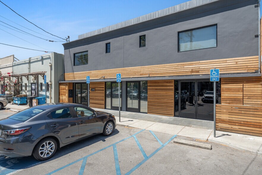 More Photos Of 845-855 Santa Cruz Ave, Menlo Park Storefront Retail Office For Lease