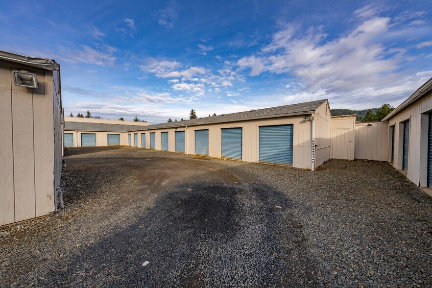 More Photos Of 25657 Redwood Hwy, Cave Junction Self Storage For Sale