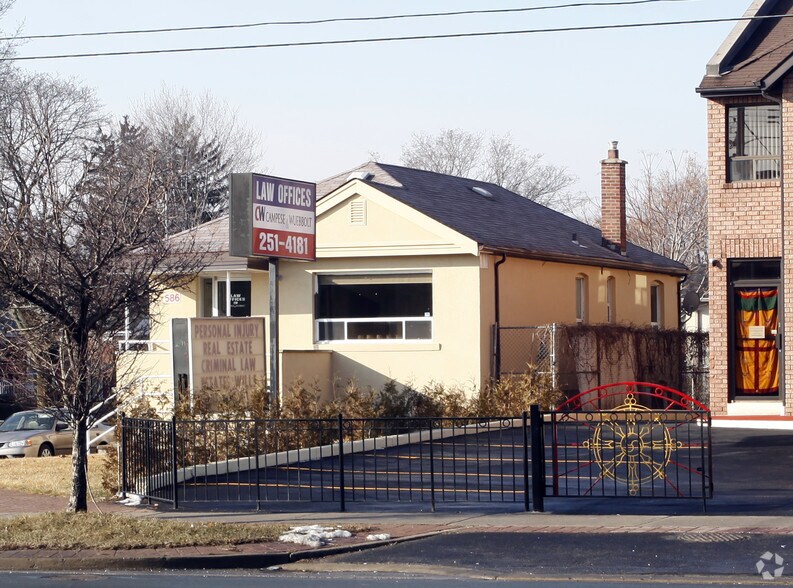 More Photos Of 586 Browns Line, Toronto Office For Sale