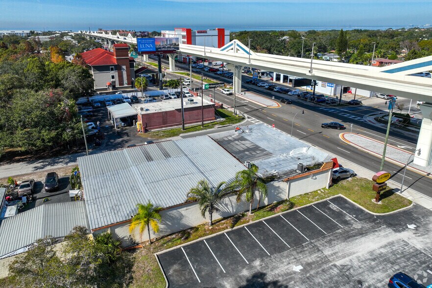 More Photos Of 4542 W Gandy Blvd, Tampa Freestanding For Sale