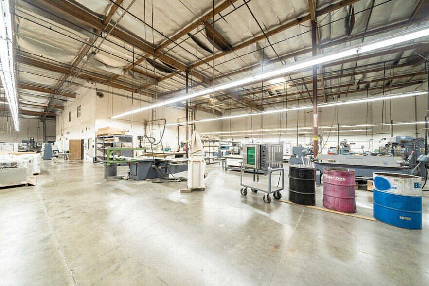 More Photos Of 231 W Blueridge Ave, Orange Manufacturing For Sale