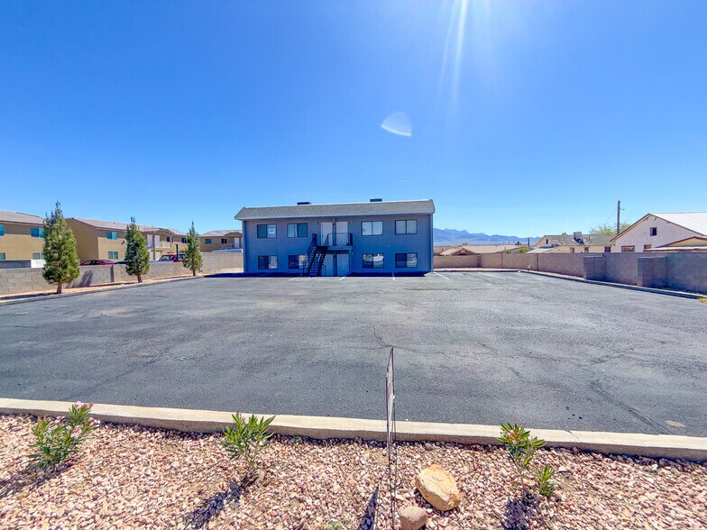 More Photos Of 126 E 1st North St, Mesquite Multifamily For Sale