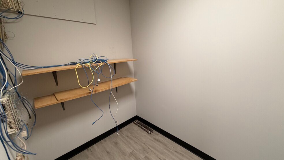 More Photos Of 2925 William Penn Hwy, Easton Office For Lease