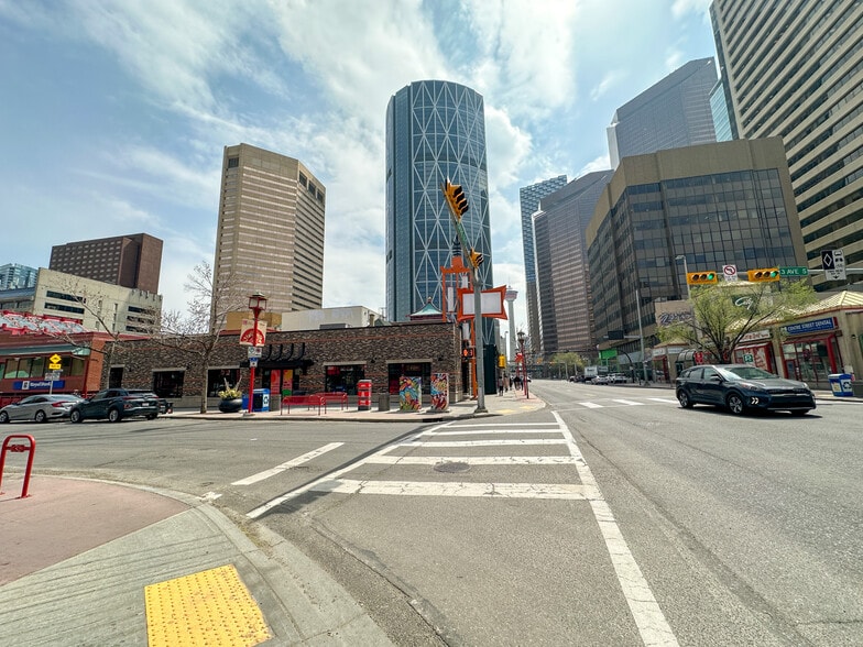 More Photos Of 302 Centre St S, Calgary Freestanding For Lease
