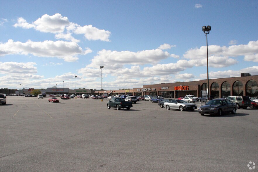 More Photos Of 3801-3995 Nameoki Rd, Granite City Storefront For Sale